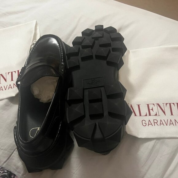 Black Valentino shoe - Picture 7 of 7